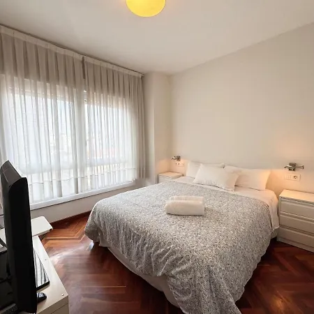 And Modern In The Port * Vigo