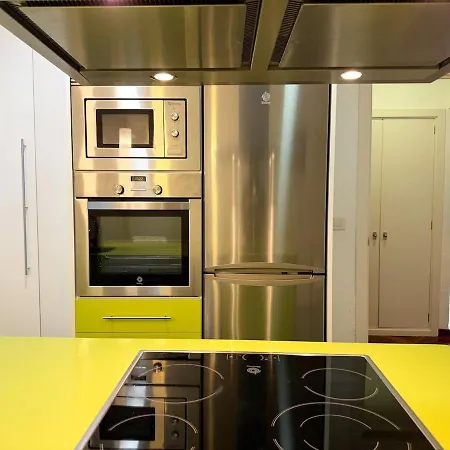 And Modern In The Port * Vigo