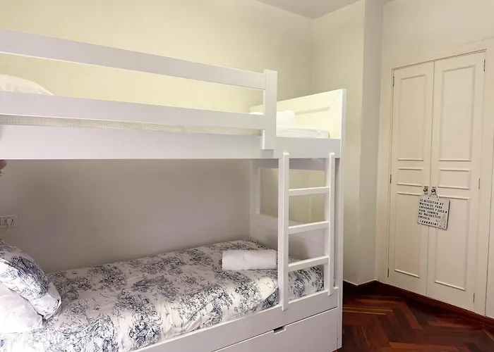 And Modern In The Port Διαμέρισμα Βίγκο