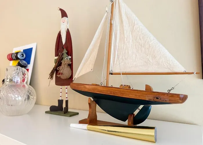 And Modern In The Port Виго