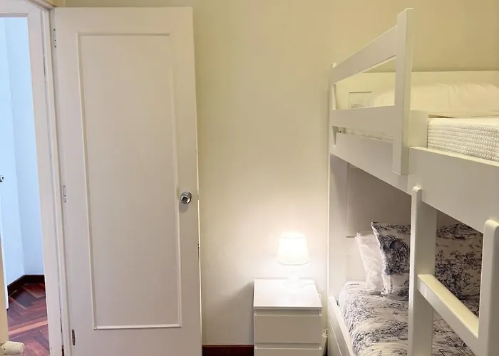 And Modern In The Port Διαμέρισμα Βίγκο