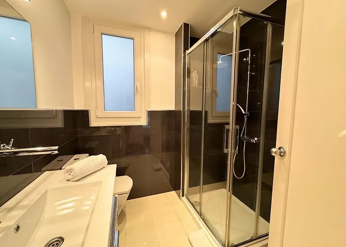 And Modern In The Port * Βίγκο