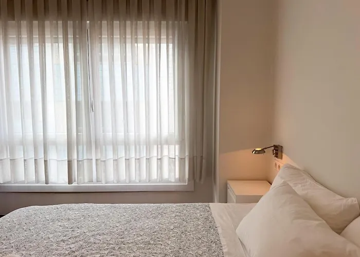 And Modern In The Port Διαμέρισμα Βίγκο