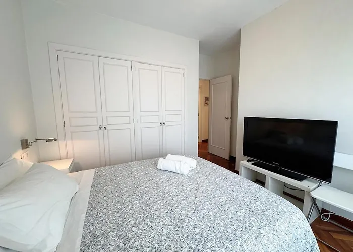 And Modern In The Port Διαμέρισμα Βίγκο