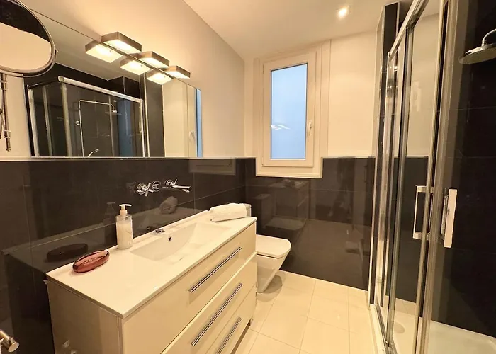 And Modern In The Port Διαμέρισμα