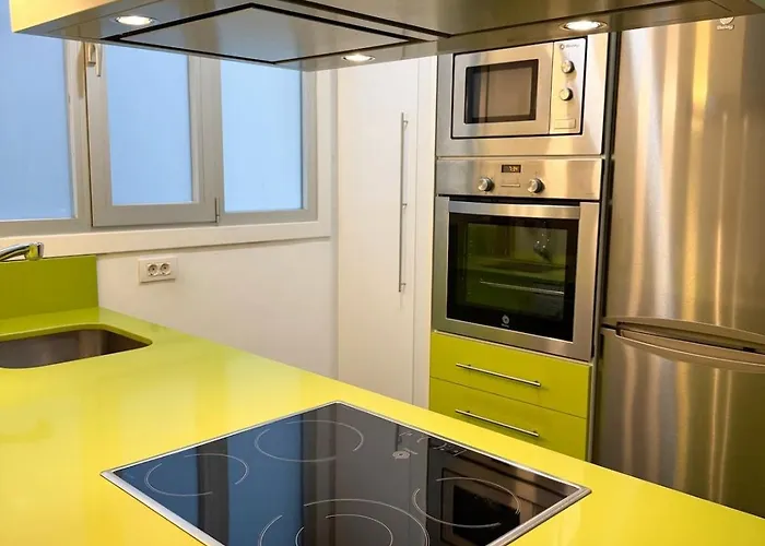 And Modern In The Port Διαμέρισμα