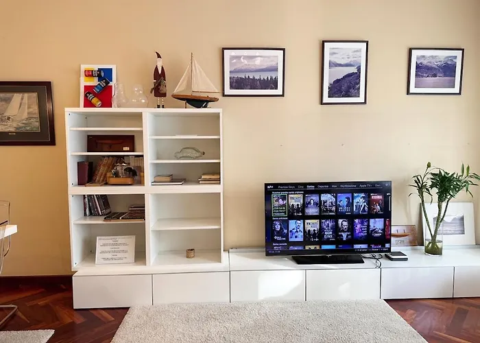 Διαμέρισμα And Modern In The Port *